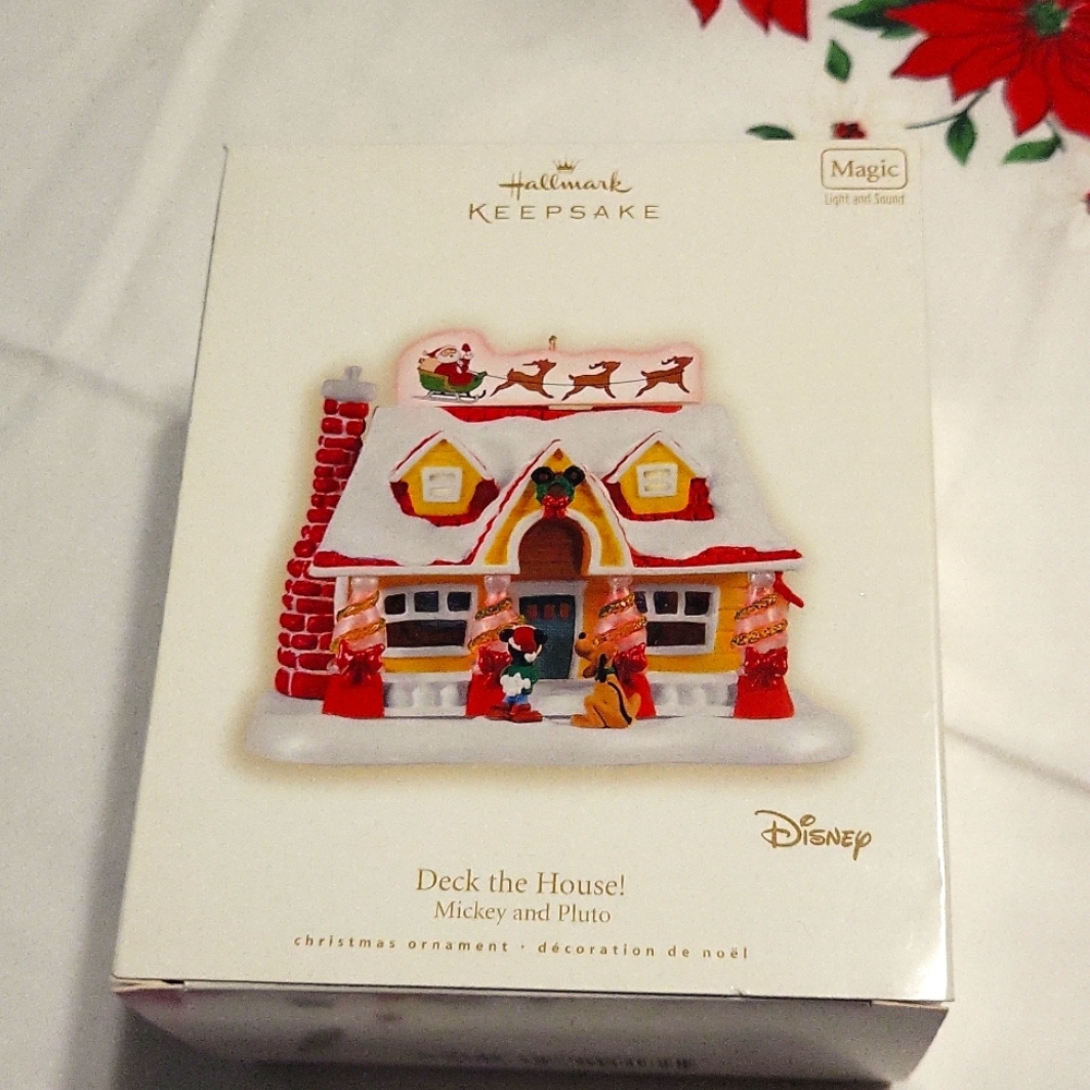 "Deck the Halls" Christmas Ornament